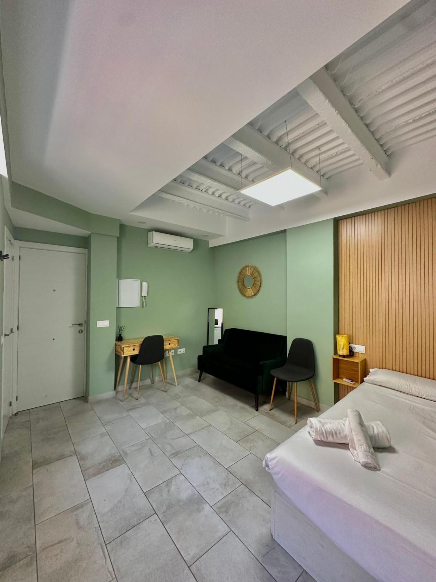 Lovely Studio Apartment Málaga Dış mekan fotoğraf
